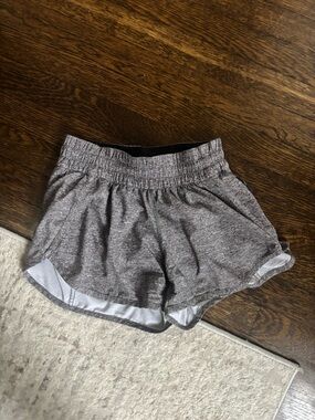 Lululemon running short